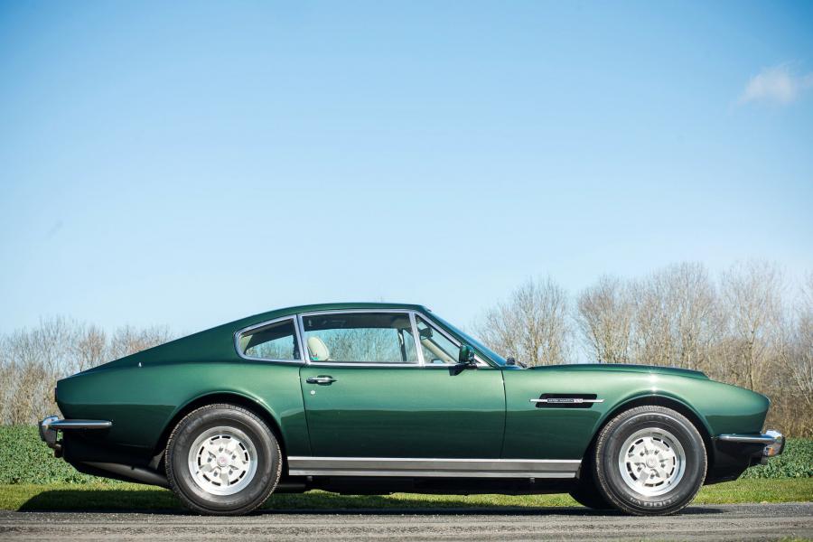  Aston Martin V8 (Series III) 1973 года  (UK) (фото 2 из 6)